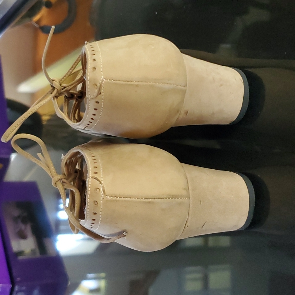Sasha too beige suede lace up shoes sz 7 1/2 - Picture 3 of 5